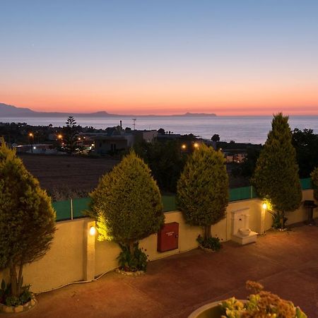 Villa Apollon Sfáka Eksteriør billede
